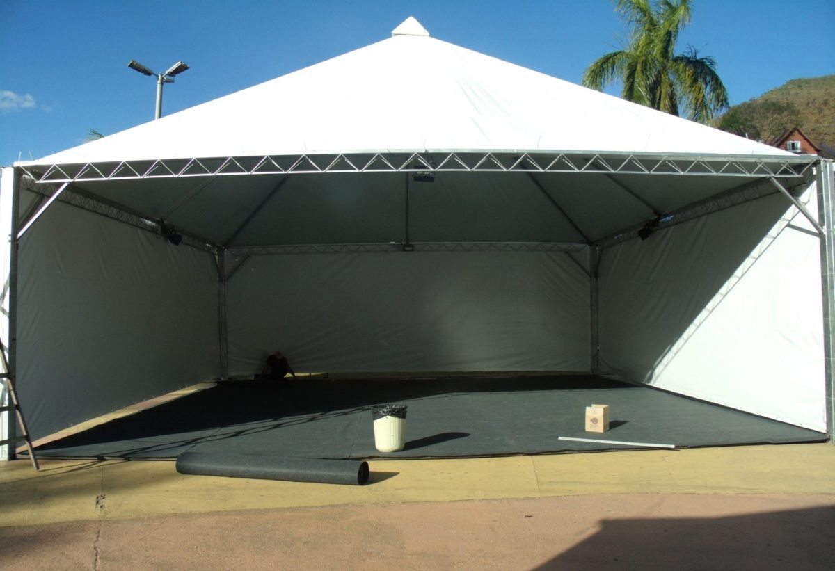 Tenda bermain anak