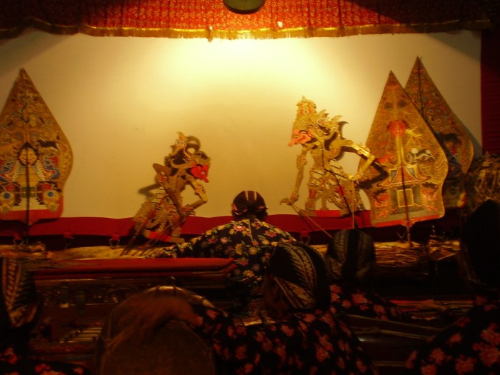 Wayan Kulit performance | Wayang Kulit performance at Sonobu… | Flickr