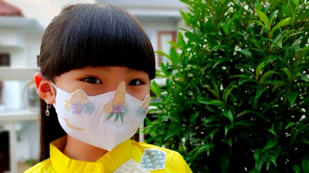 Masker wajah untuk anak sekolah