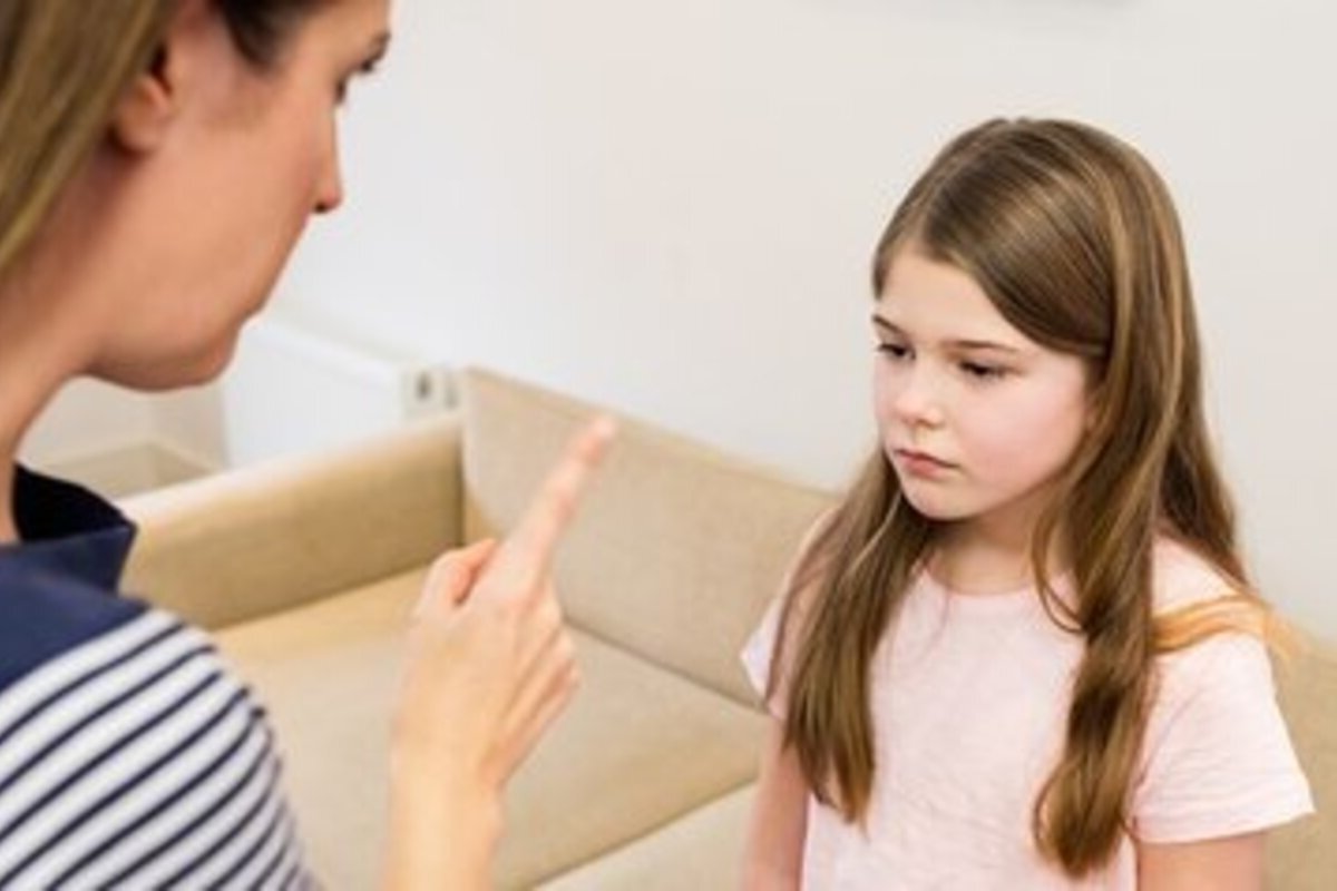 Apakah kendala orang tua dalam mendidik anak anaknya