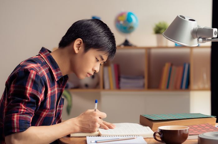 Pengertian Belajar Menurut Para Ahli dan Secara Umum [Lengkap]