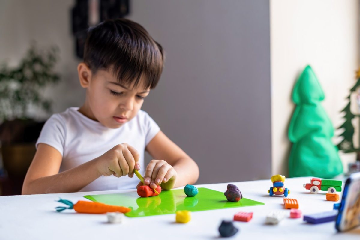 7 Kegiatan Kreatif untuk Anak yang Bisa Dilakukan di Rumah - Official ... Kegiatan anak tk