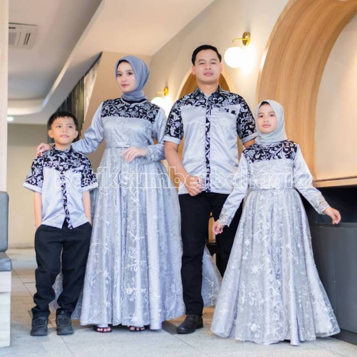 Baju polisi anak perempuan hijab