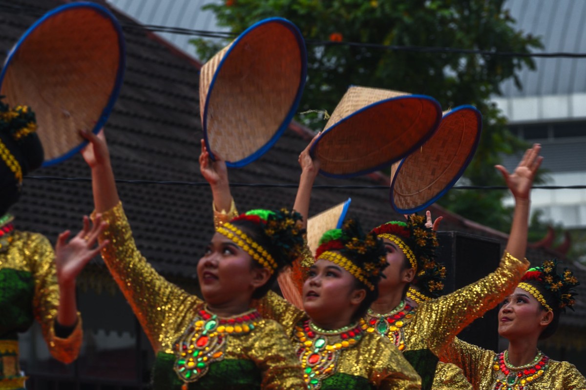 Jual Kumpulan Kreasi Menarik / Membuat 50 Kreasi Aksesoris Cantik ...