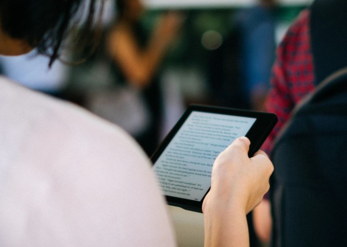 Majas repetisi contohnya