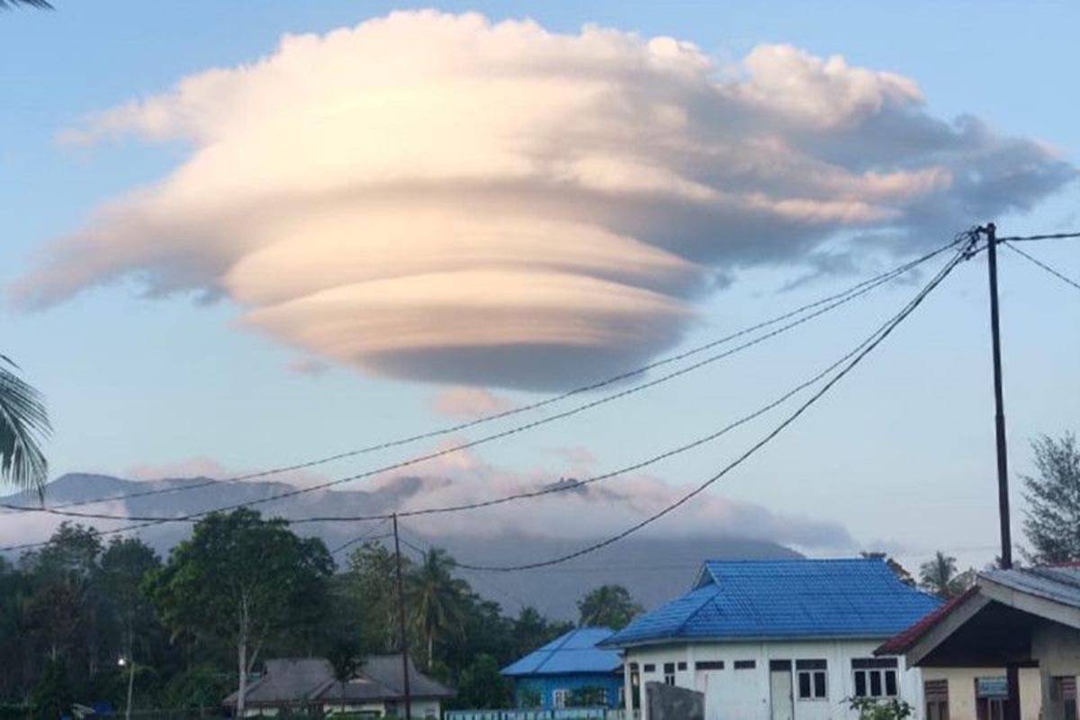Viral, Video Sebut Ada Awan Jatuh di Kampar Riau, Benarkah Awan Bisa Jatuh?
